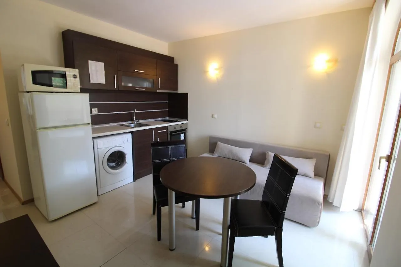 Menada Green Hills Apartments Sozopol