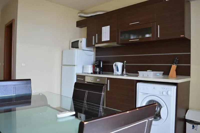 Menada Green Hills Apartments Sozopol