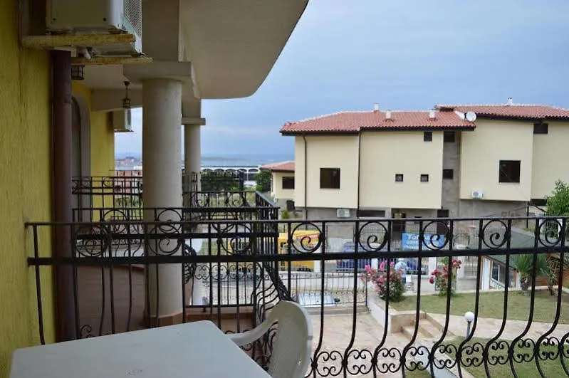 Menada Green Hills Apartments Sozopol