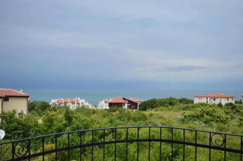 Menada Green Hills Apartments Sozopol
